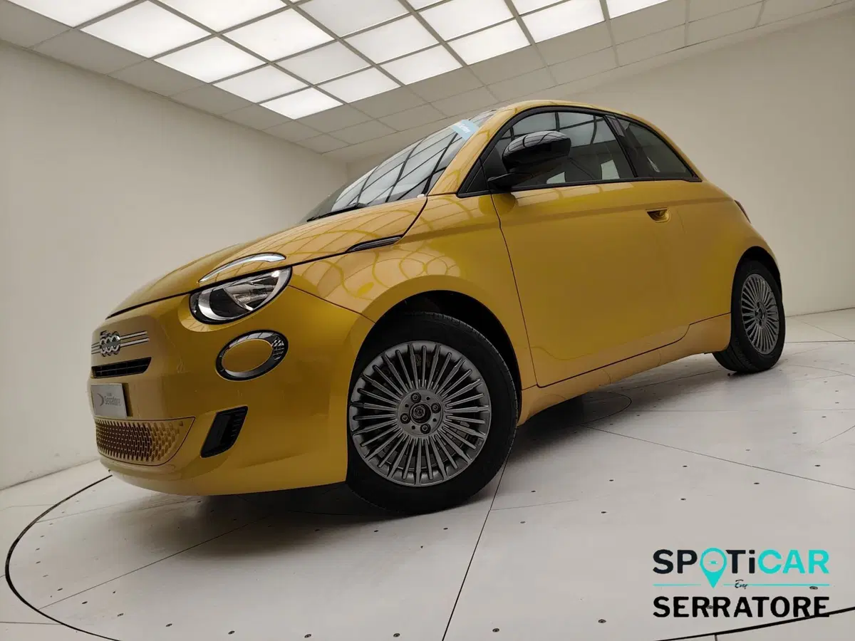 Fiat 500 nuova a Como (14)