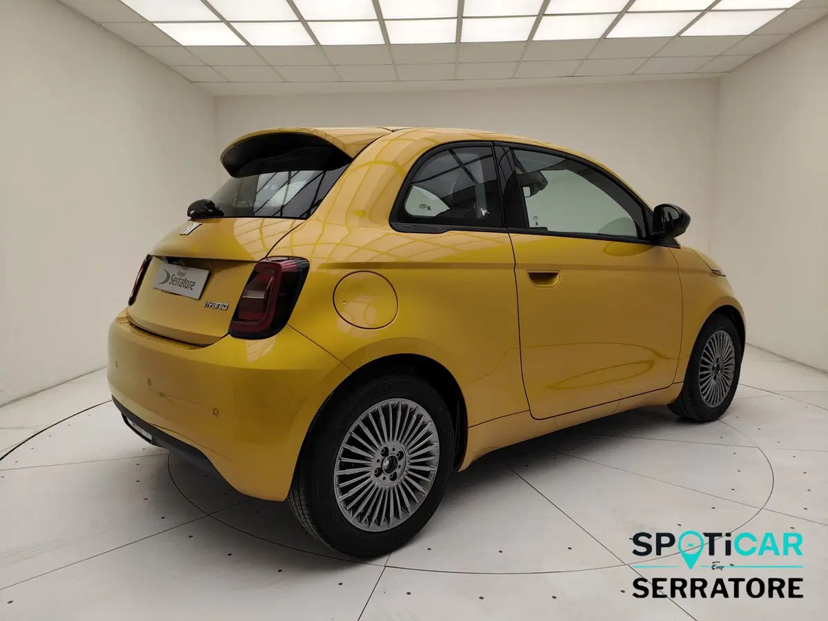 Fiat 500 nuova a Como (4)