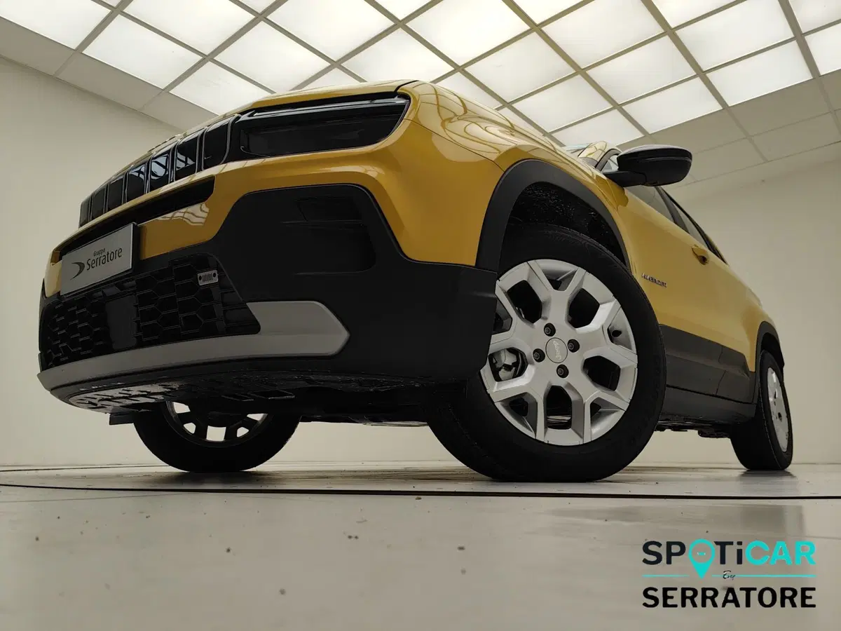 Jeep Avenger nuova a Como (11)