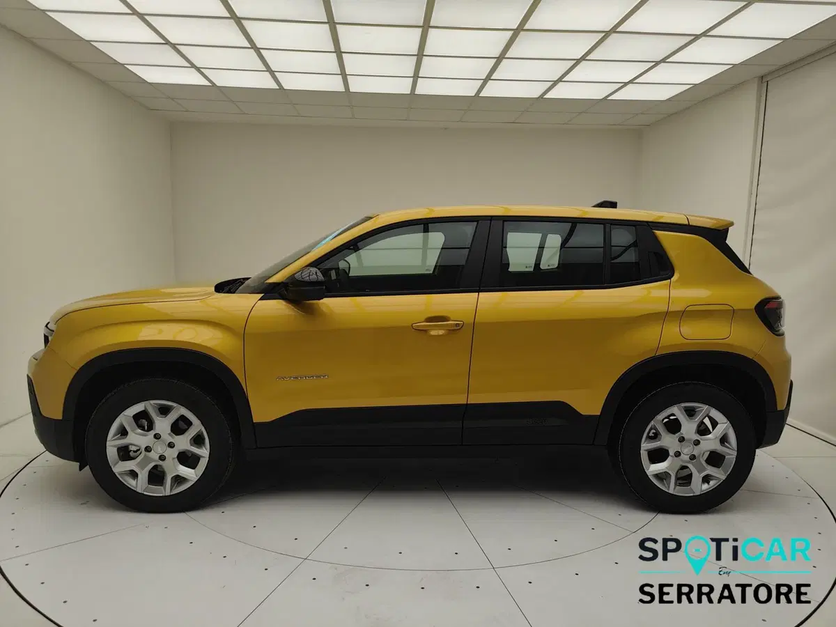 Jeep Avenger nuova a Como (17)