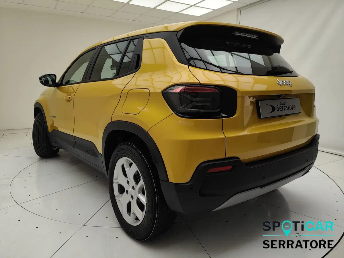 Jeep Avenger nuova a Como (4)