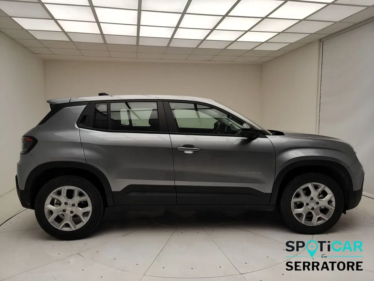 Jeep Avenger nuova a Como (20)