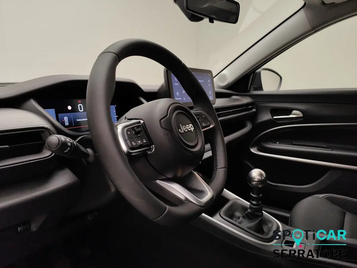 Jeep Avenger nuova a Como (9)
