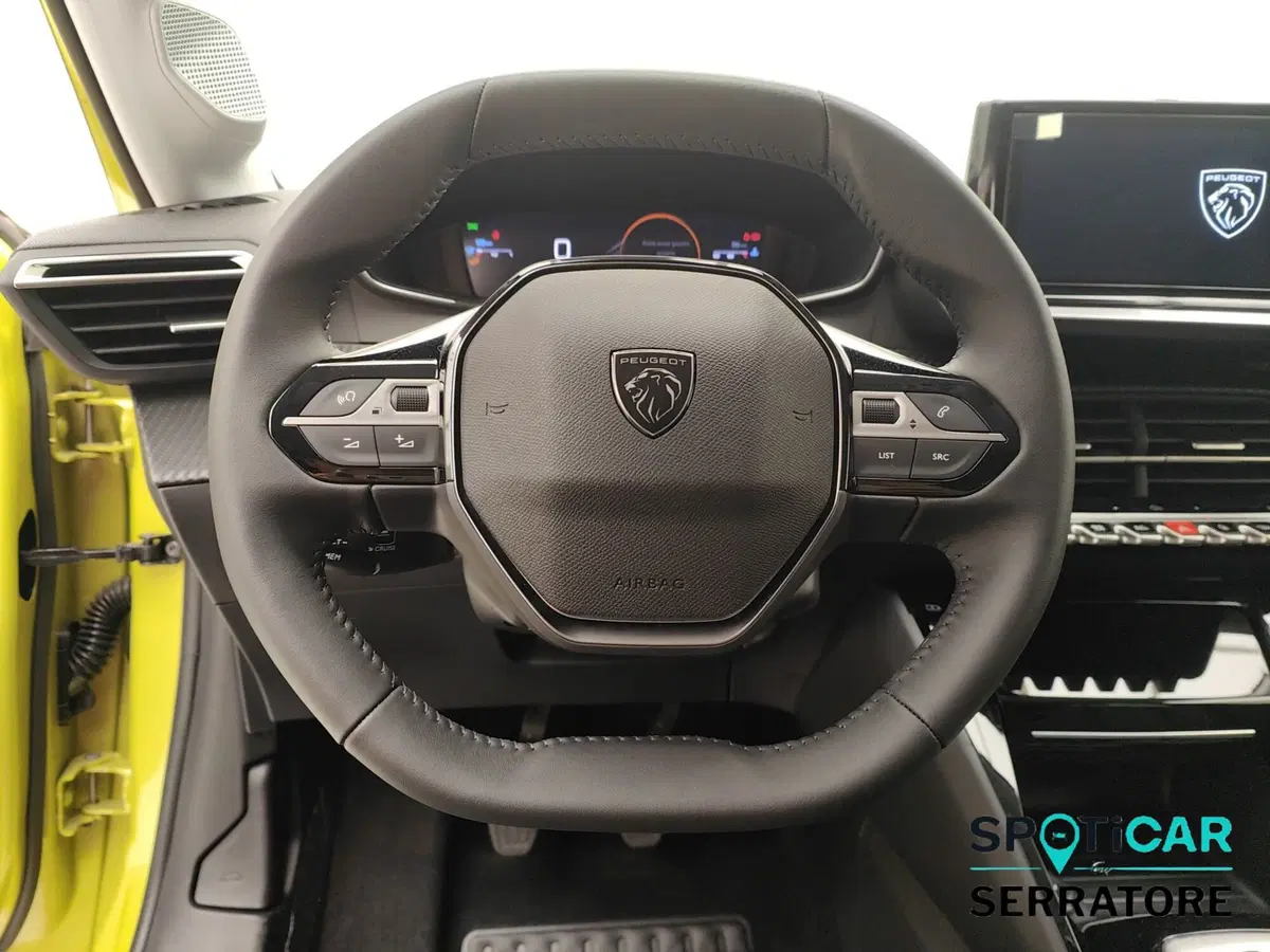 Peugeot 208 nuova a Como (16)