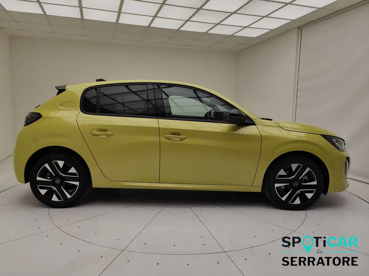 Peugeot 208 nuova a Como (18)