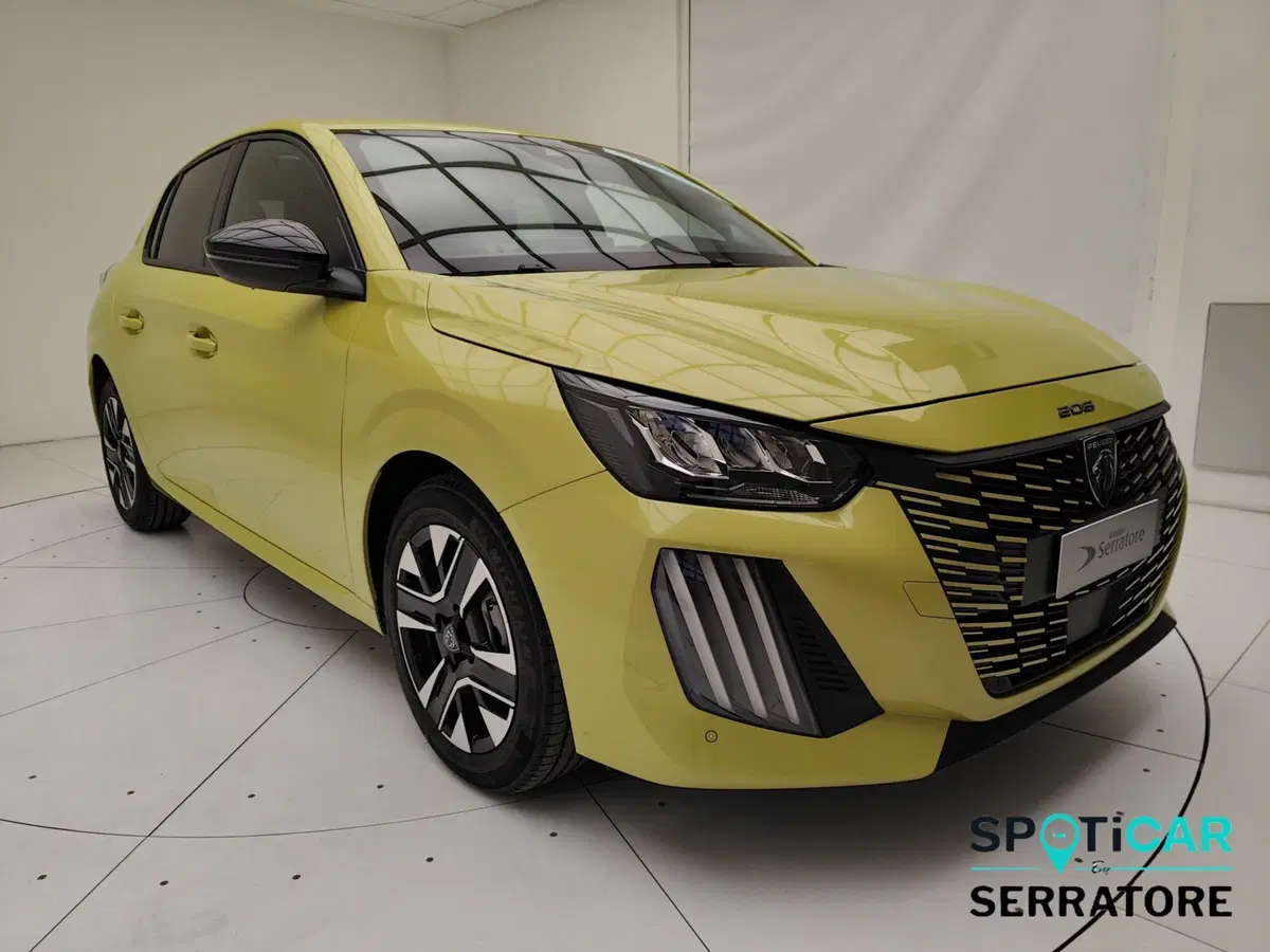 Peugeot 208 nuova a Como (3)