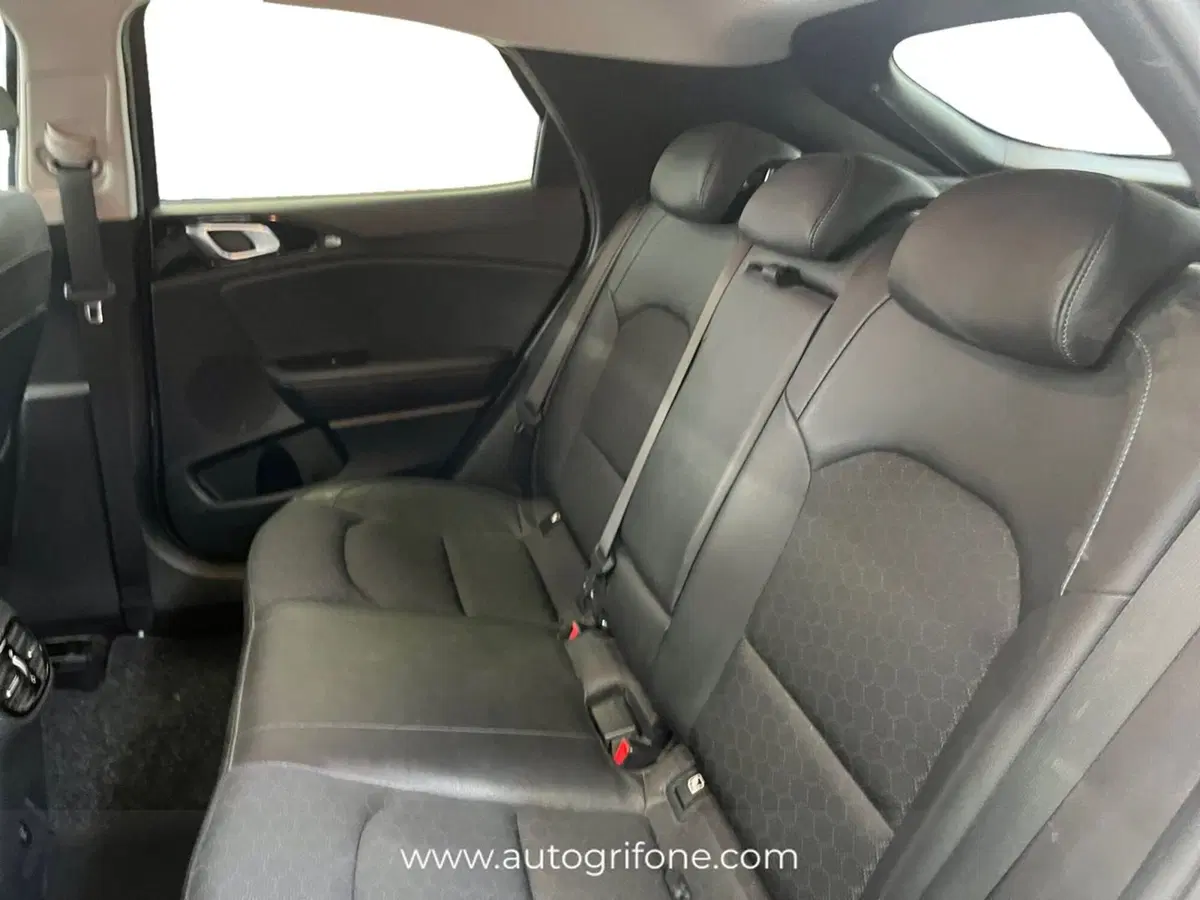 Kia XCeed usata a Modena (13)