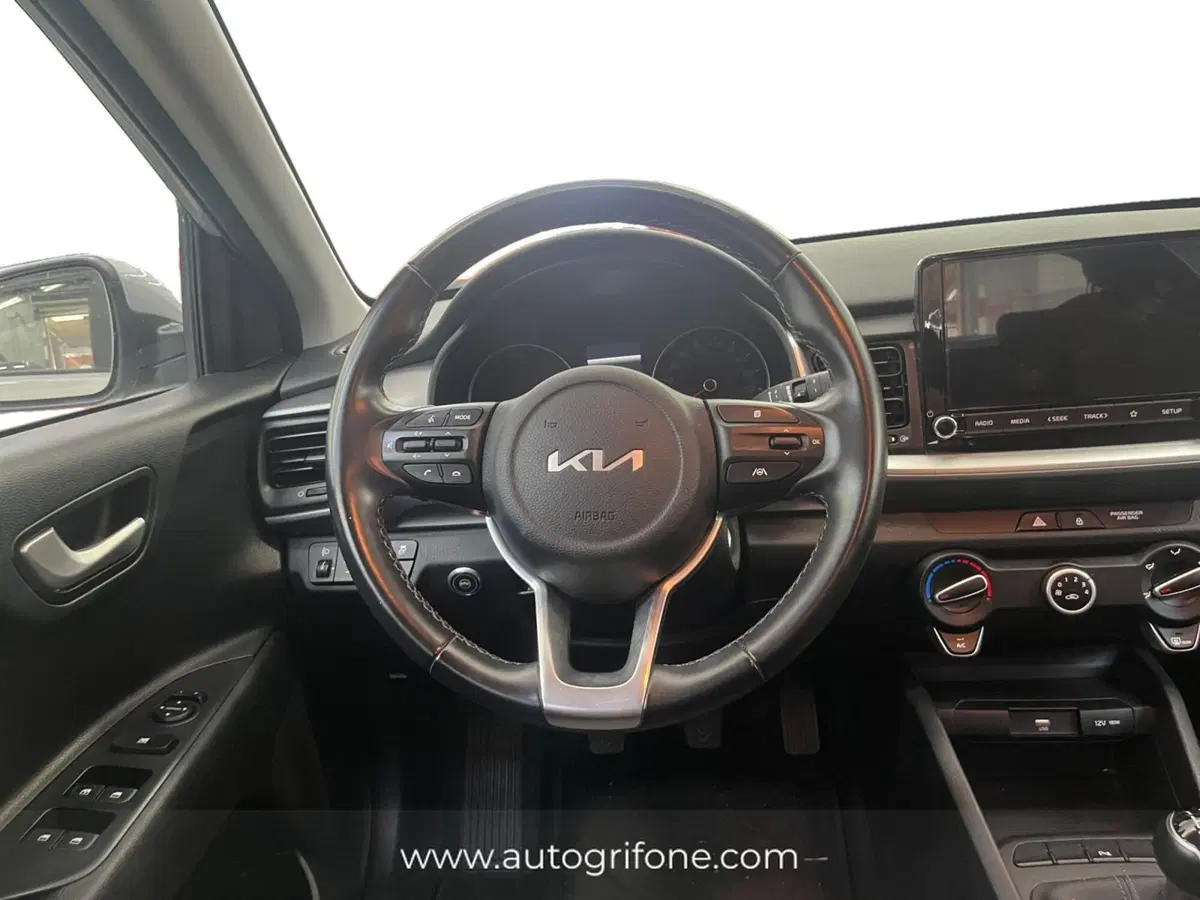 Kia Stonic usata a Modena (12)