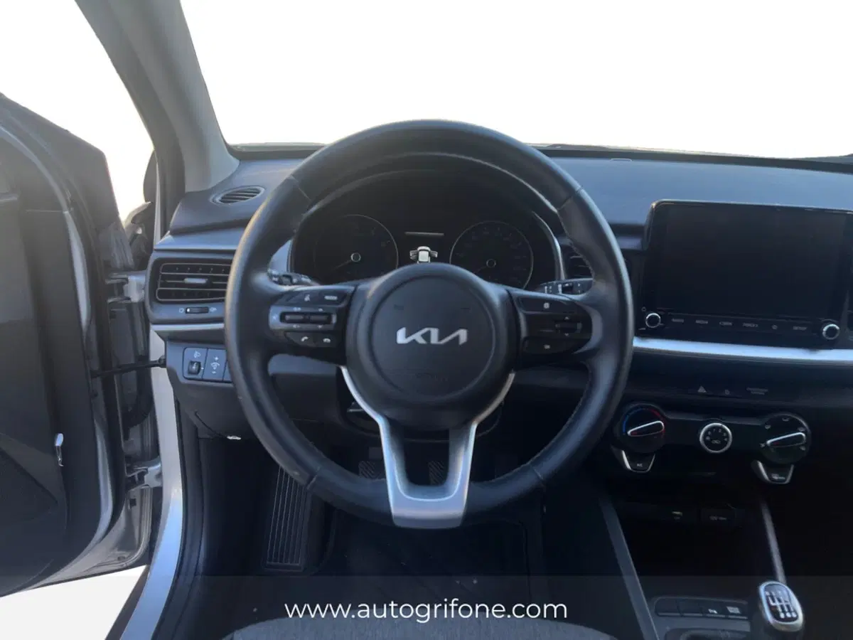 Kia Stonic usata a Modena (12)
