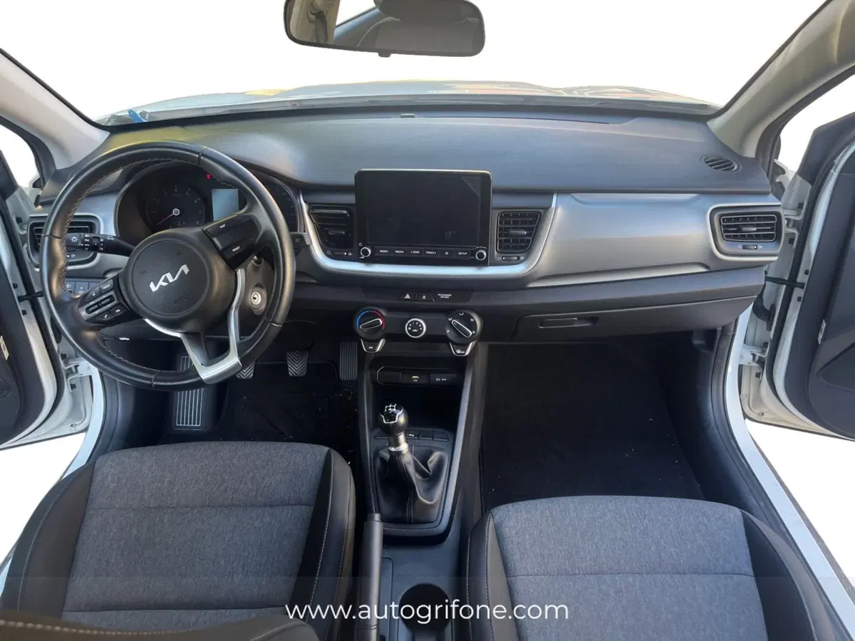 Kia Stonic usata a Modena (11)