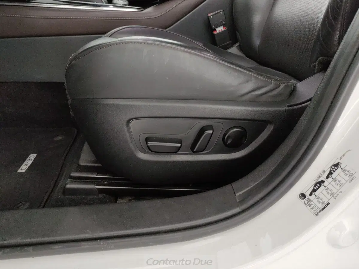 Mazda CX-30 usata a Caserta (19)