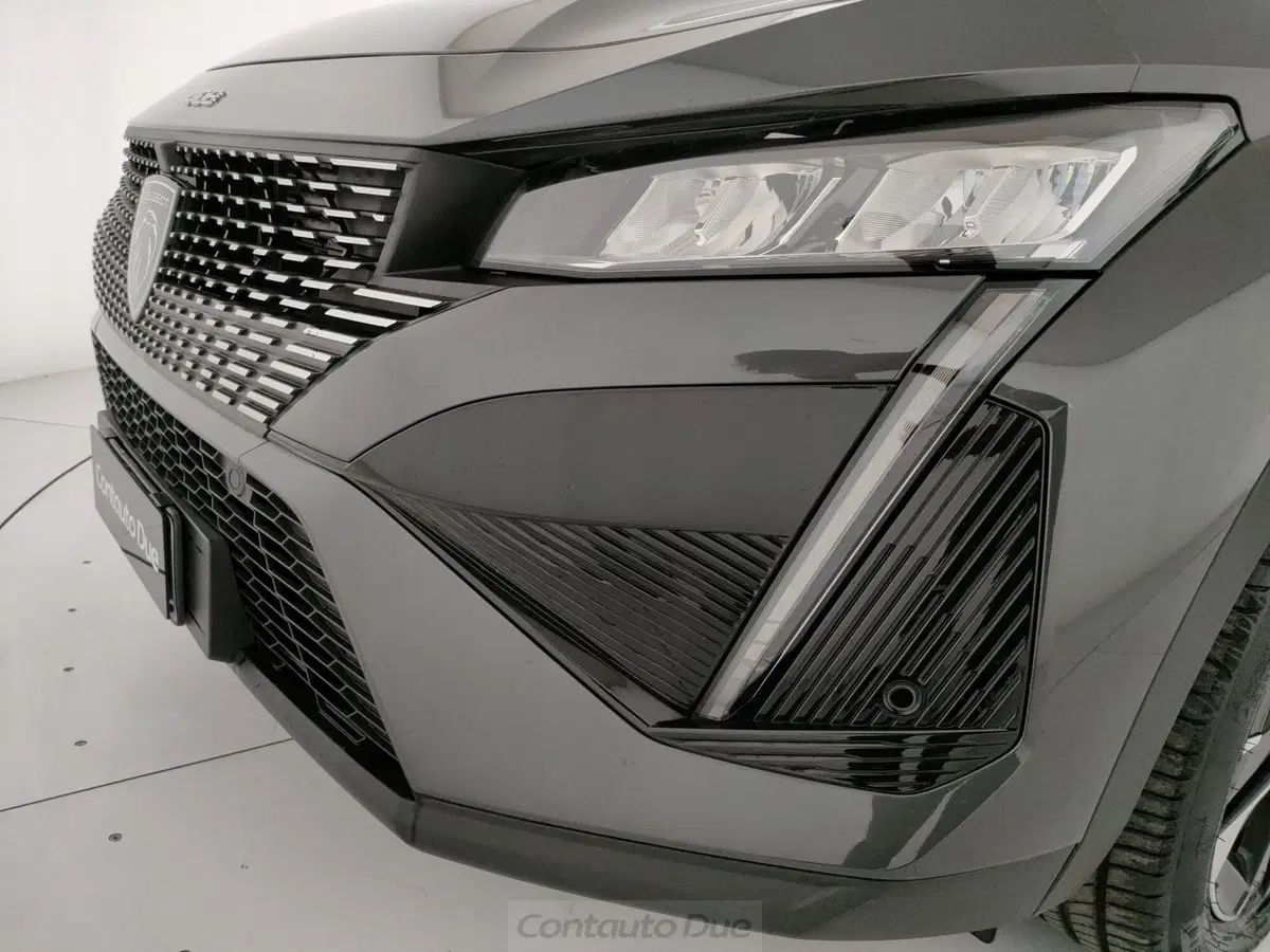 Peugeot 408 usata a Caserta (11)