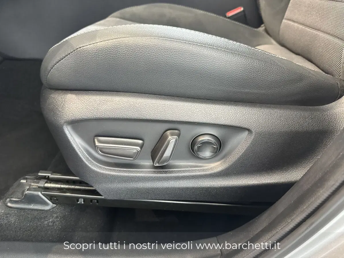 Toyota Toyota C-HR usata a Brescia (12)