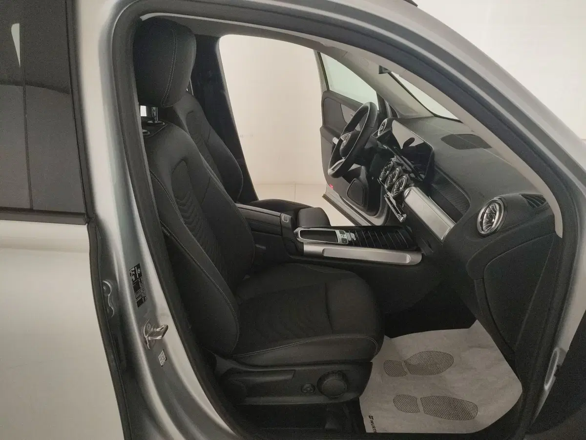 Mercedes-Benz GLB usata a Alessandria (10)