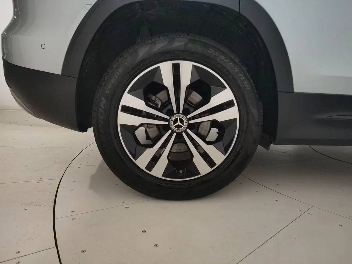 Mercedes-Benz GLB usata a Alessandria (13)