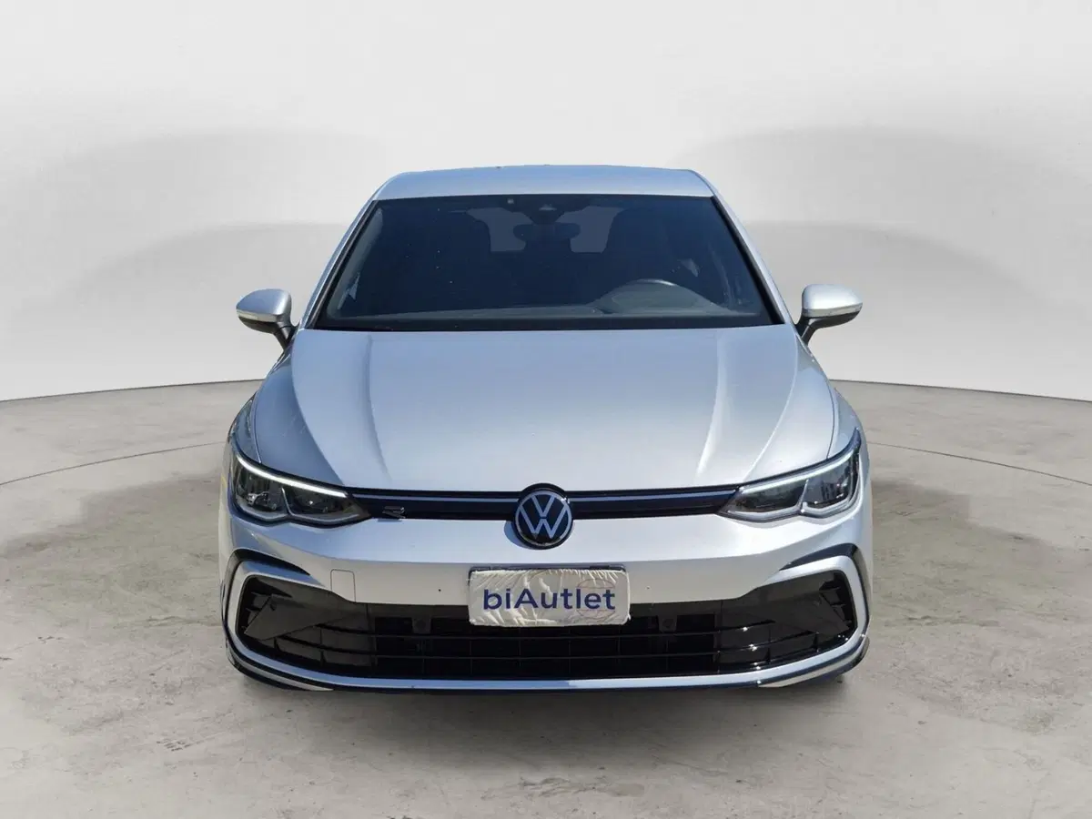 Volkswagen Golf usata  (2)
