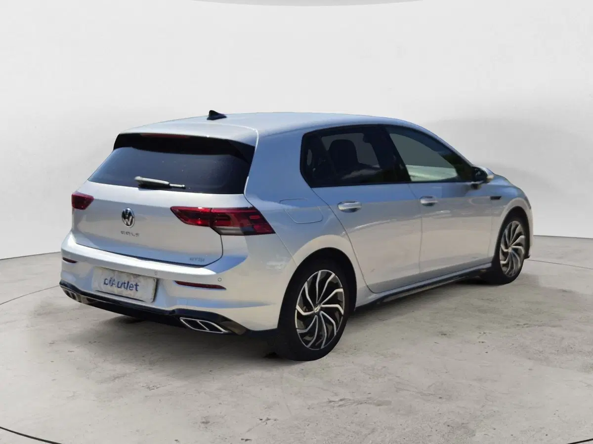 Volkswagen Golf usata  (4)