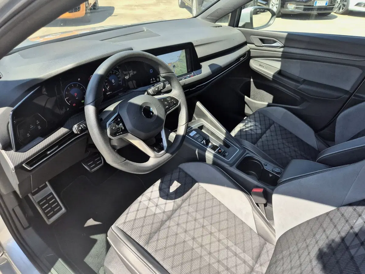 Volkswagen Golf usata  (6)