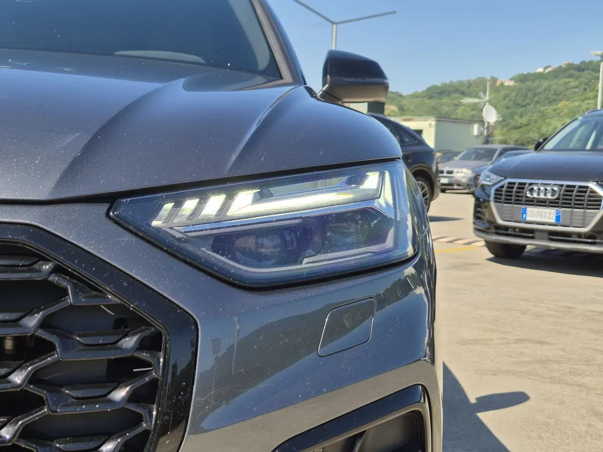 Audi Q5 Sportback usata  (17)