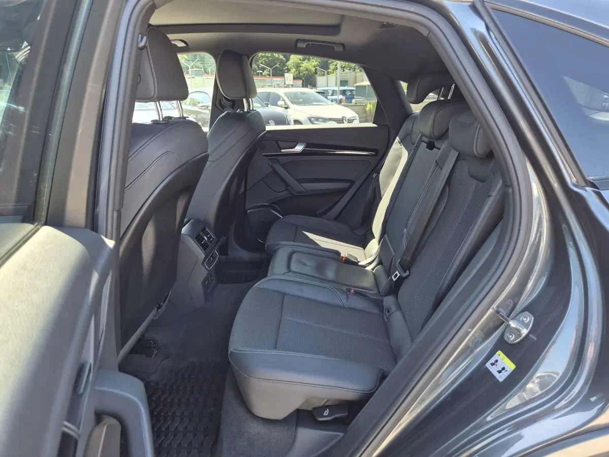 Audi Q5 Sportback usata  (6)