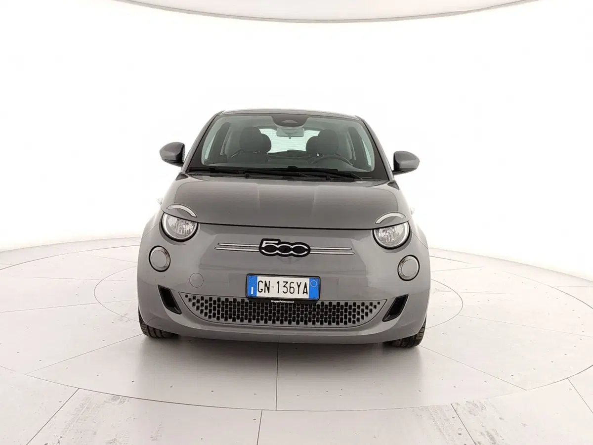 Fiat 500 Cabrio nuova a Caserta (2)