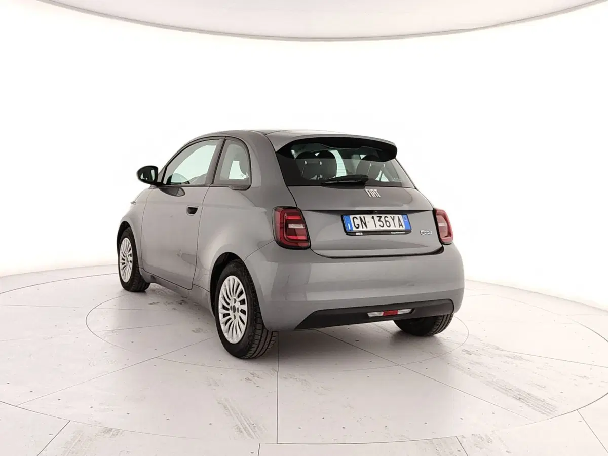 Fiat 500 Cabrio nuova a Caserta (4)