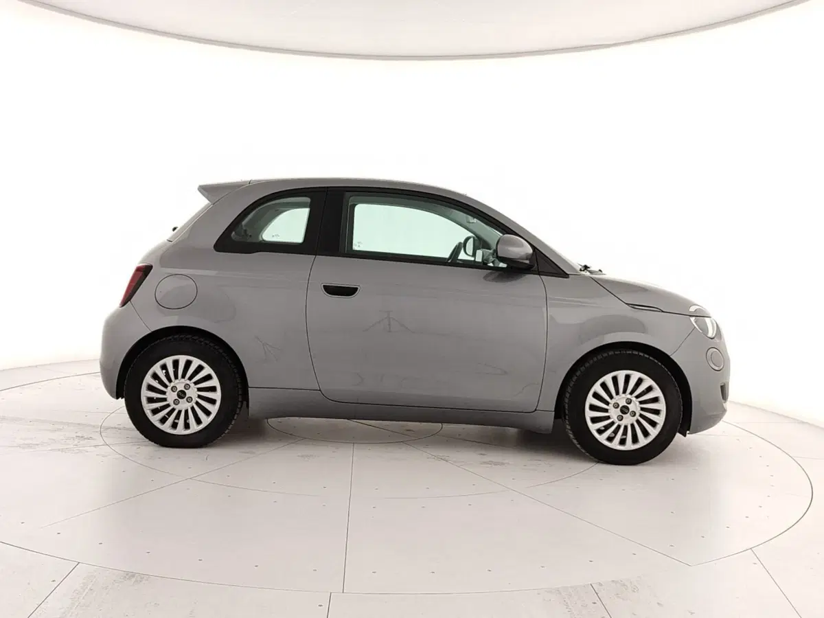 Fiat 500 Cabrio nuova a Caserta (7)