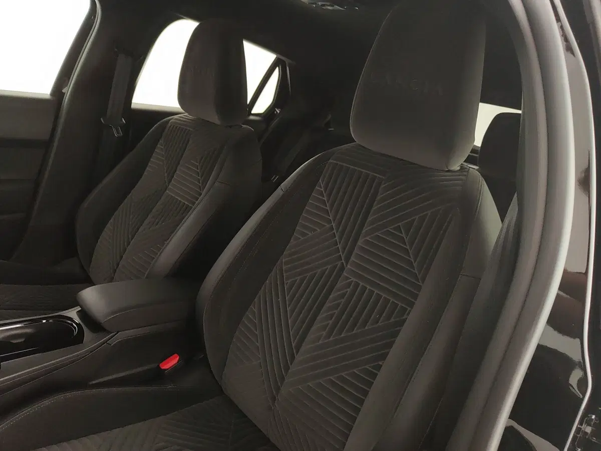 Lancia Ypsilon usata a Caserta (18)