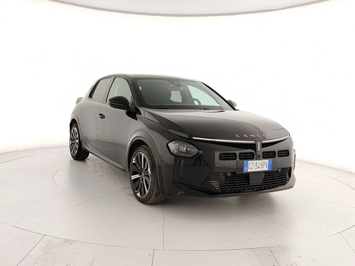 Lancia Ypsilon usata a Caserta
