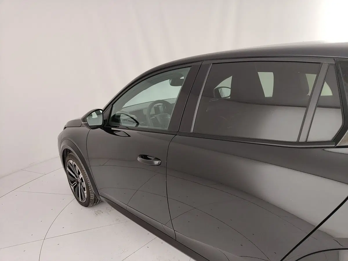 Lancia Ypsilon usata a Caserta (12)