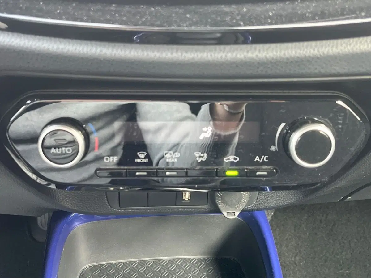 Toyota Aygo X usata a Catania (13)
