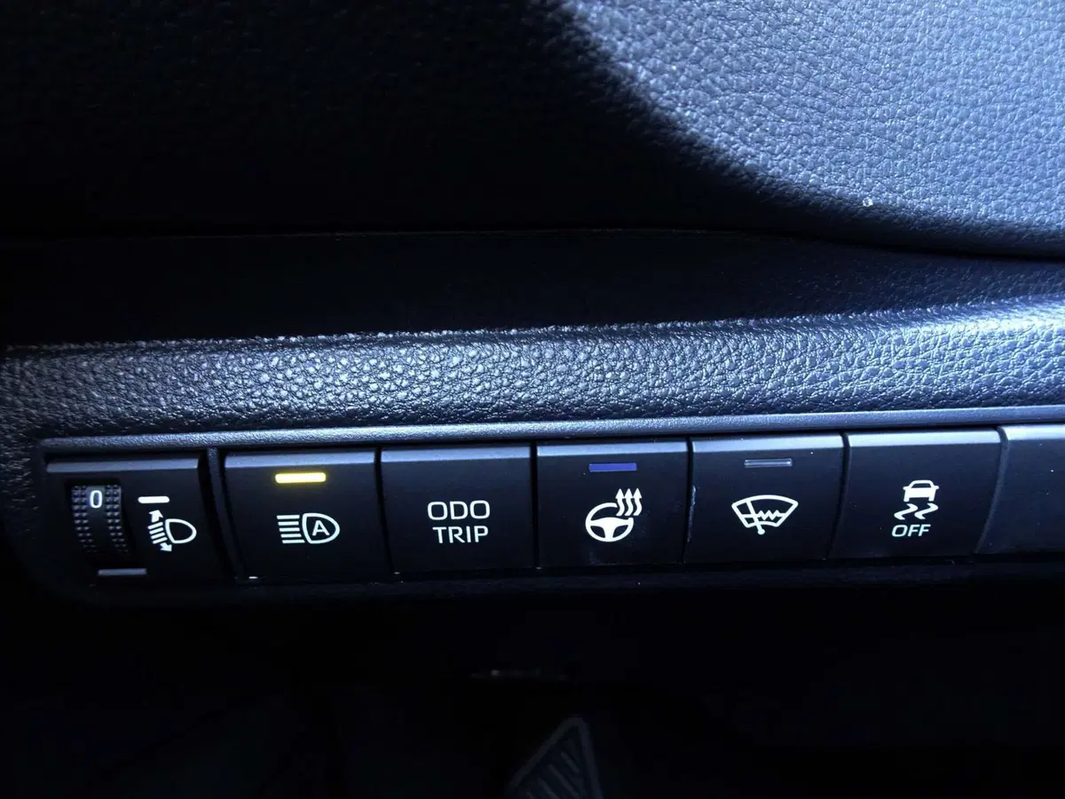 Toyota Corolla Touring Sports nuova a Treviso (15)