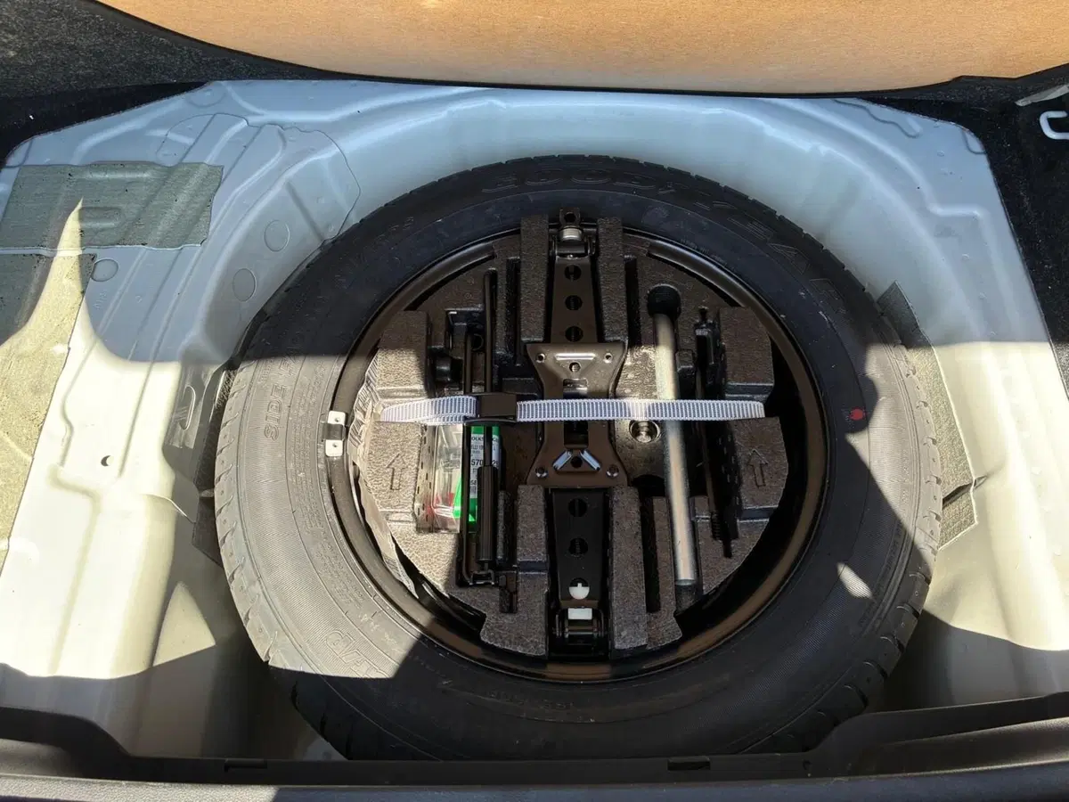 Skoda Kamiq usata a Prato (12)