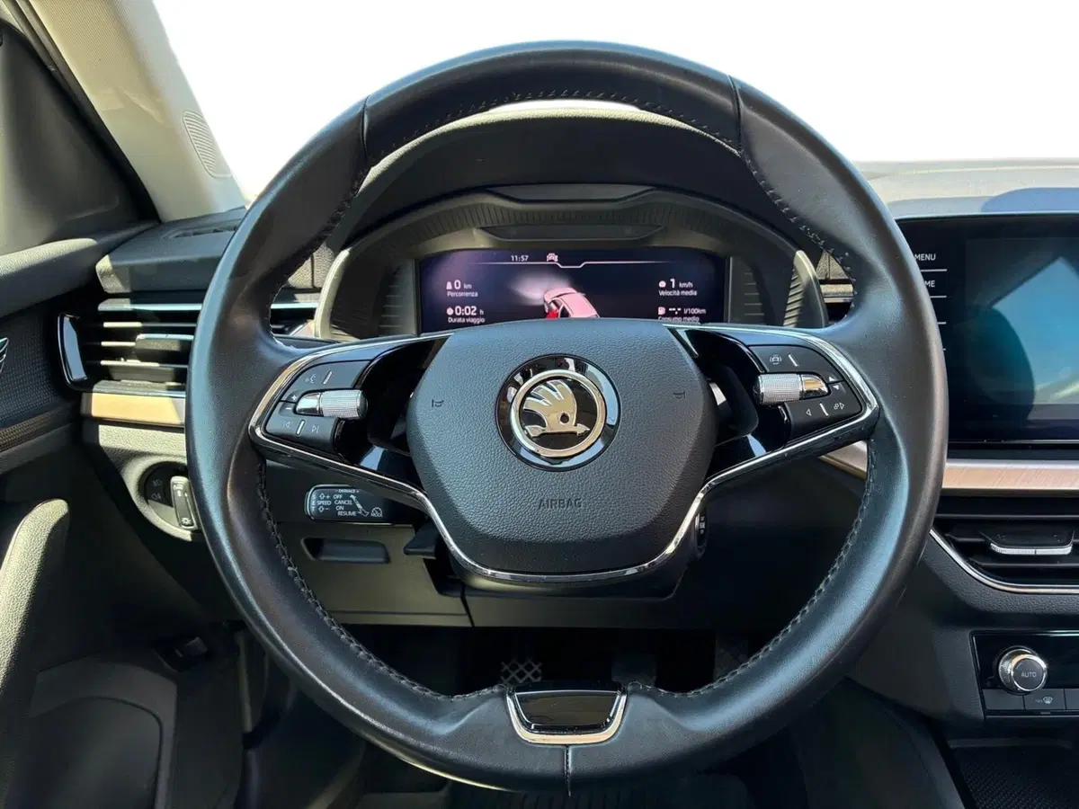Skoda Kamiq usata a Prato (7)