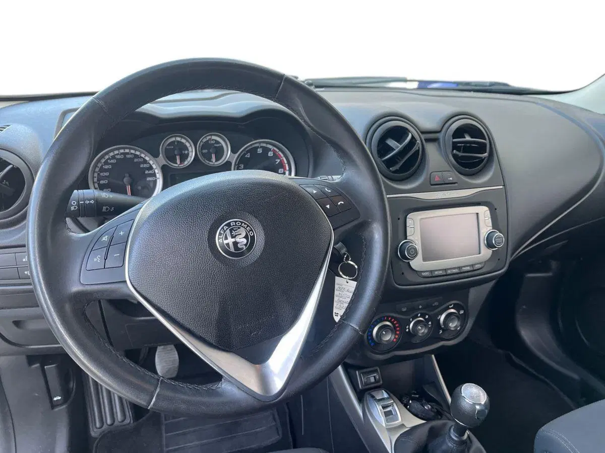 Alfa Romeo MiTo usata a Ragusa (7)