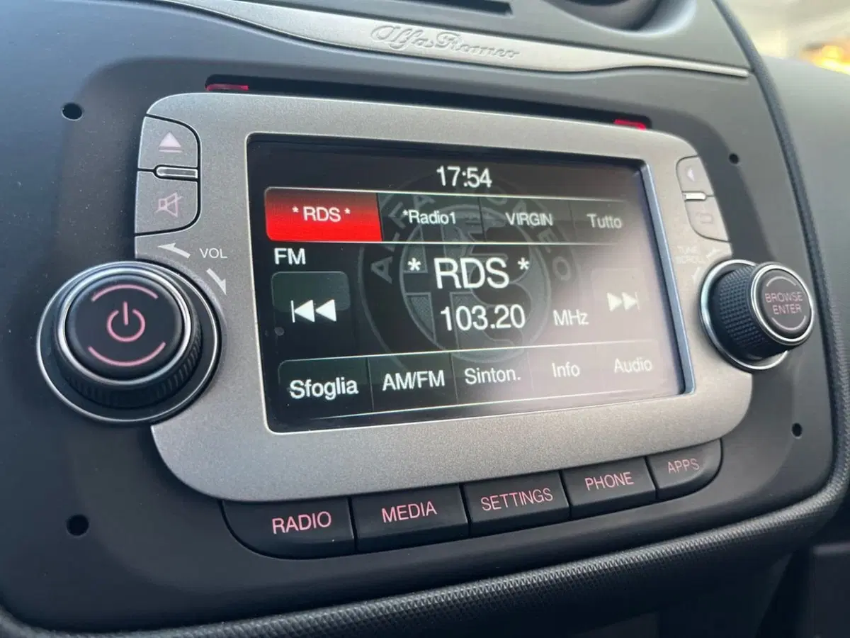 Alfa Romeo MiTo usata a Ragusa (9)