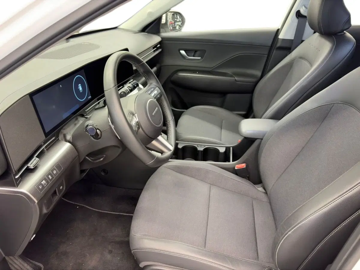 Hyundai Kona nuova a Pistoia (10)