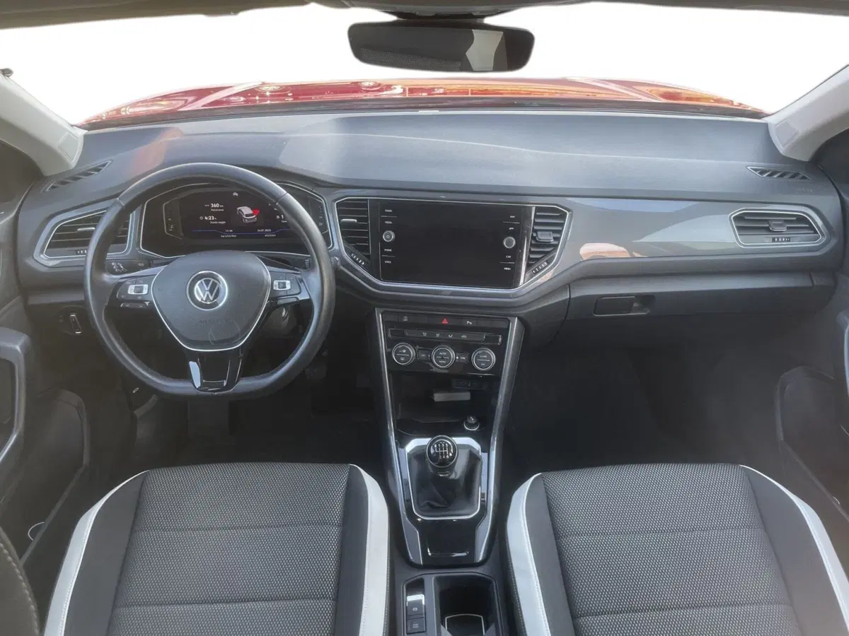 Volkswagen T-Roc usata a Pistoia (9)