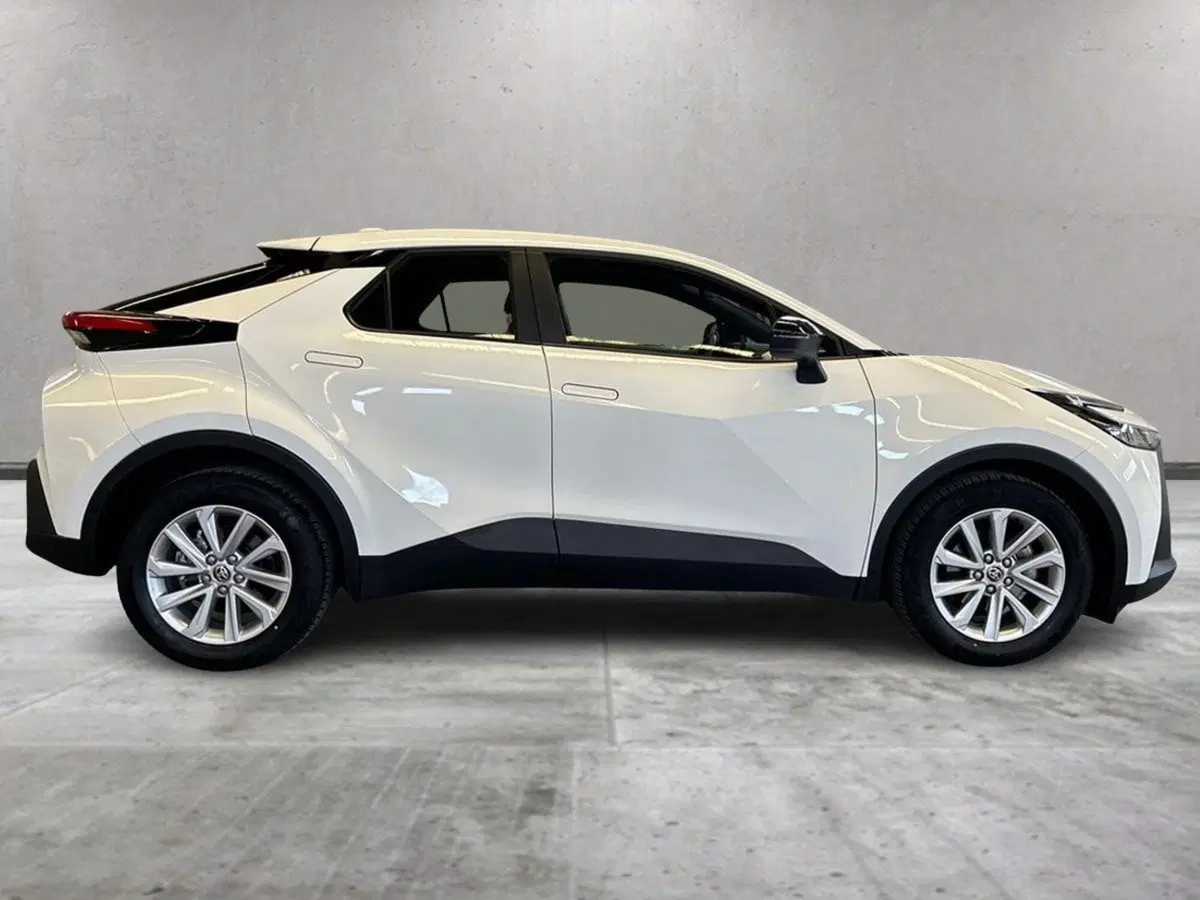 Toyota Toyota C-HR usata a Milano (3)