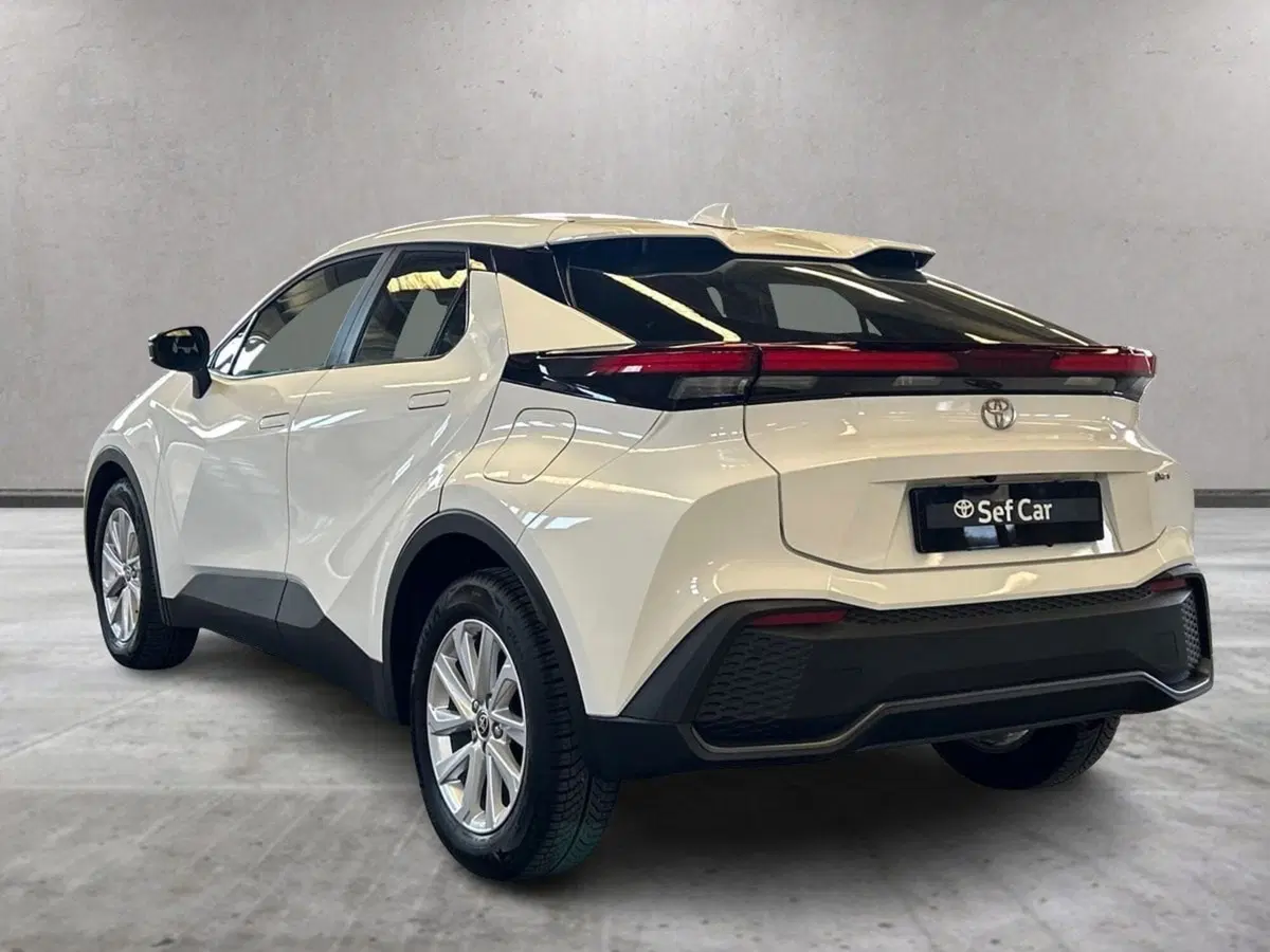Toyota Toyota C-HR usata a Milano (4)