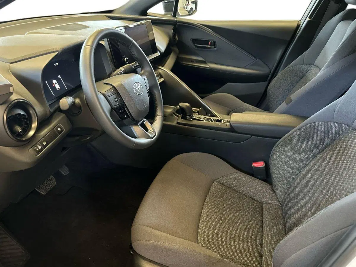 Toyota Toyota C-HR usata a Milano (6)
