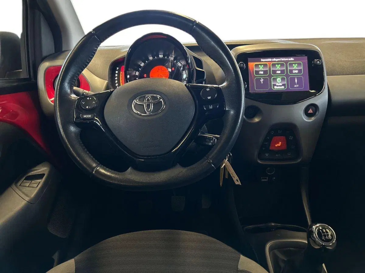 Toyota Aygo usata a Milano (10)