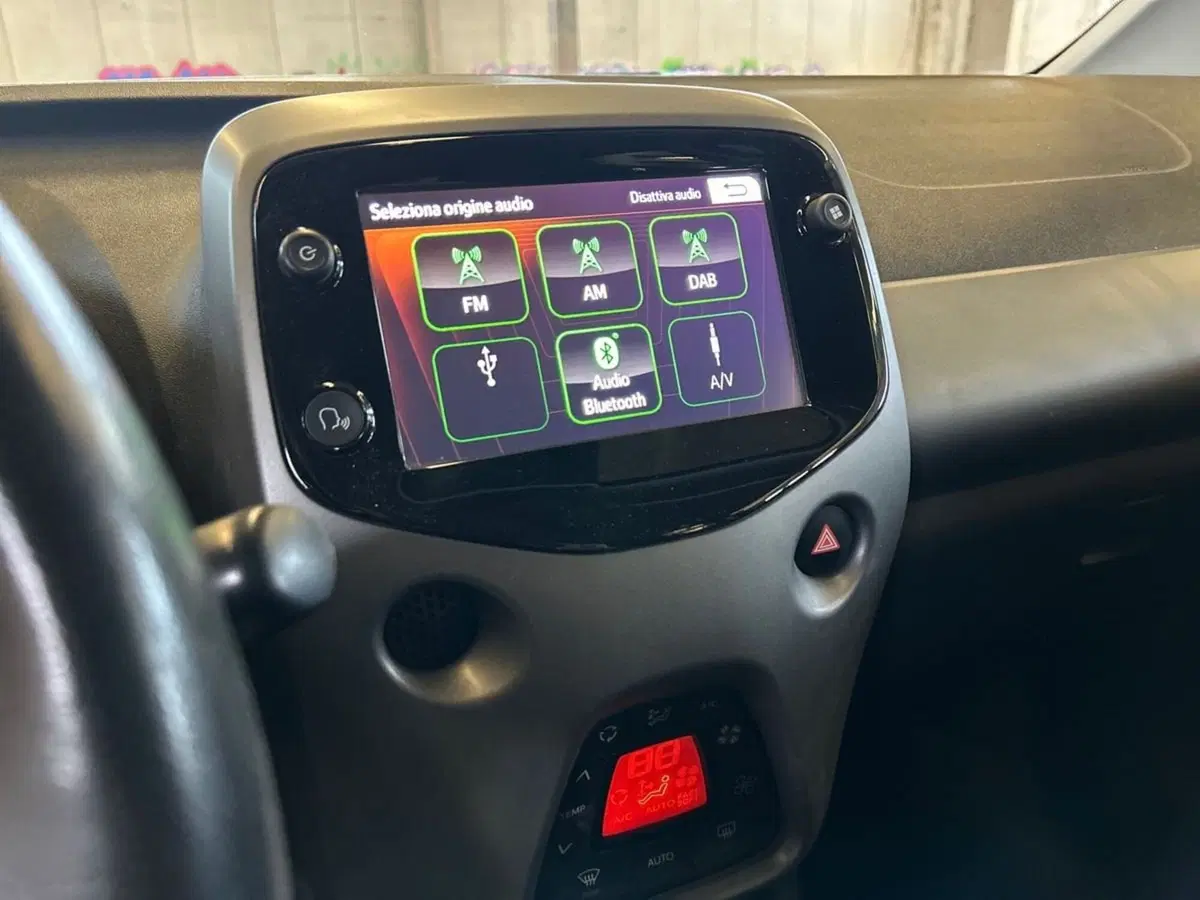 Toyota Aygo usata a Milano (13)