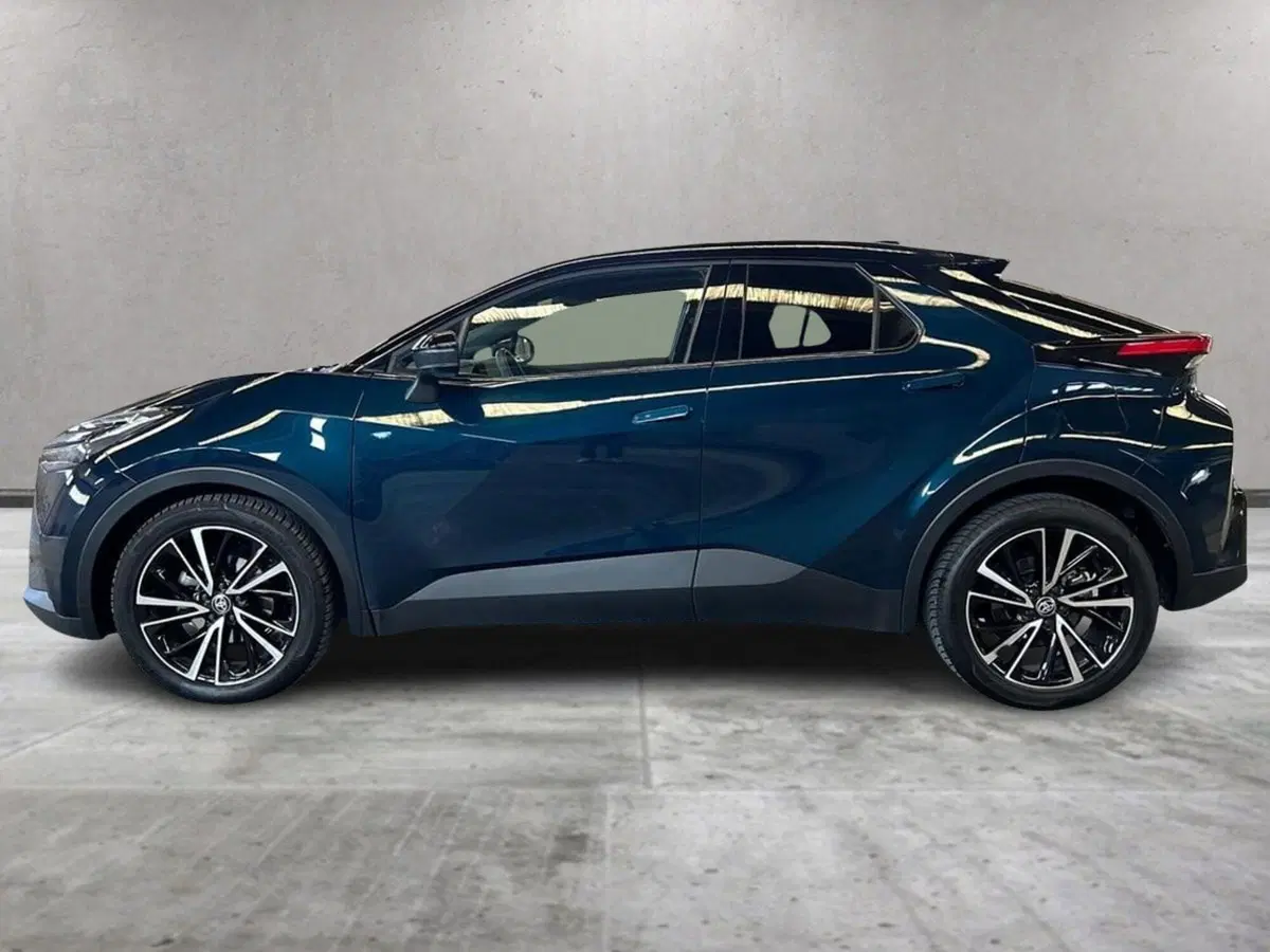 Toyota Toyota C-HR usata a Milano (2)