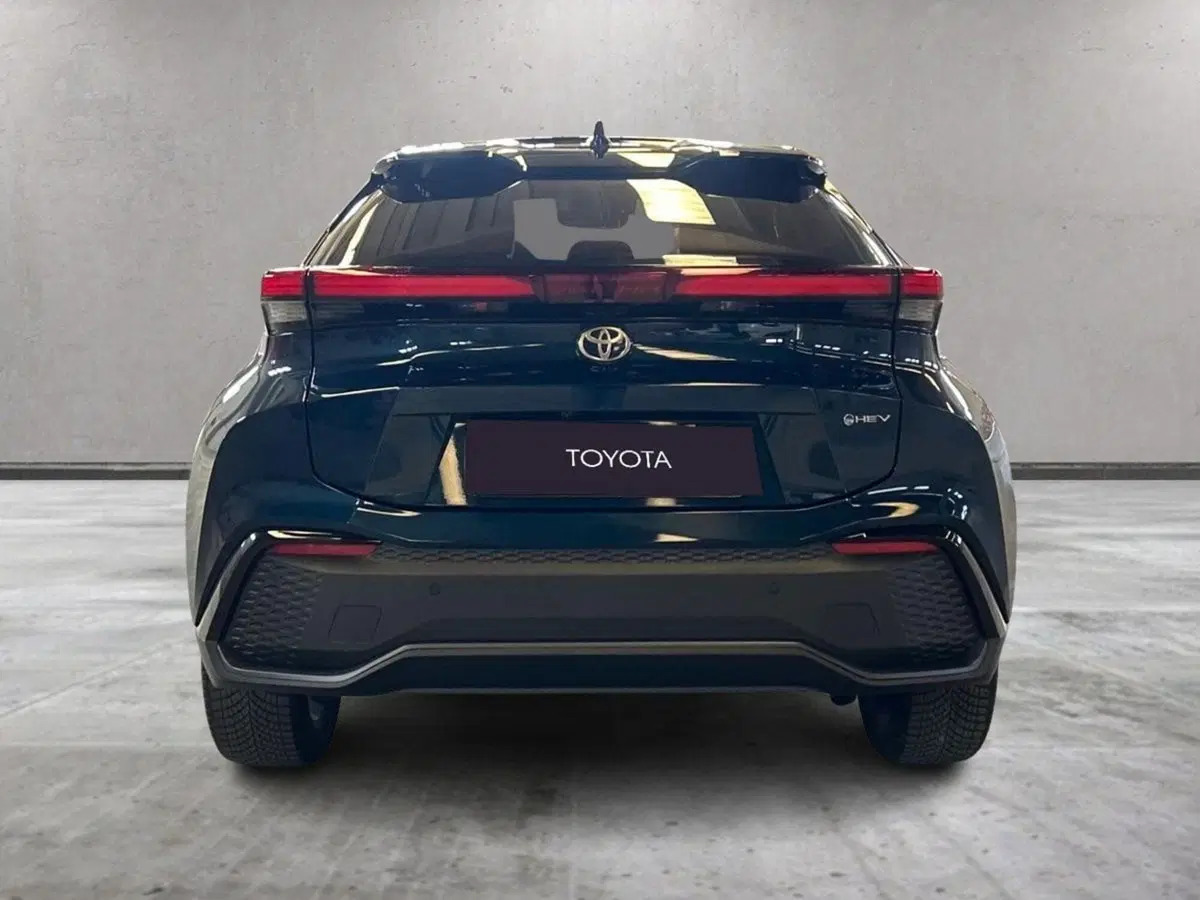 Toyota Toyota C-HR usata a Milano (4)