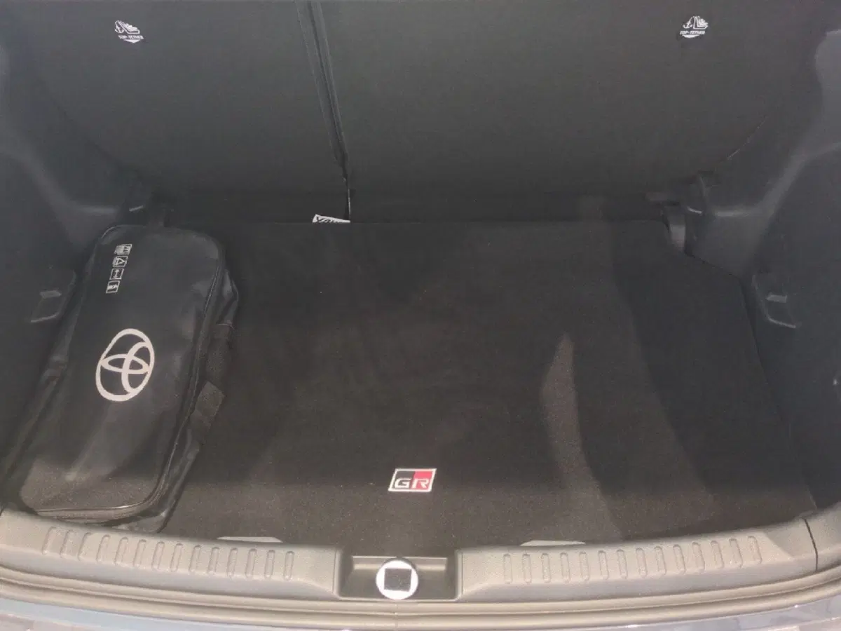 Toyota Yaris GR Sport usata a Milano (9)