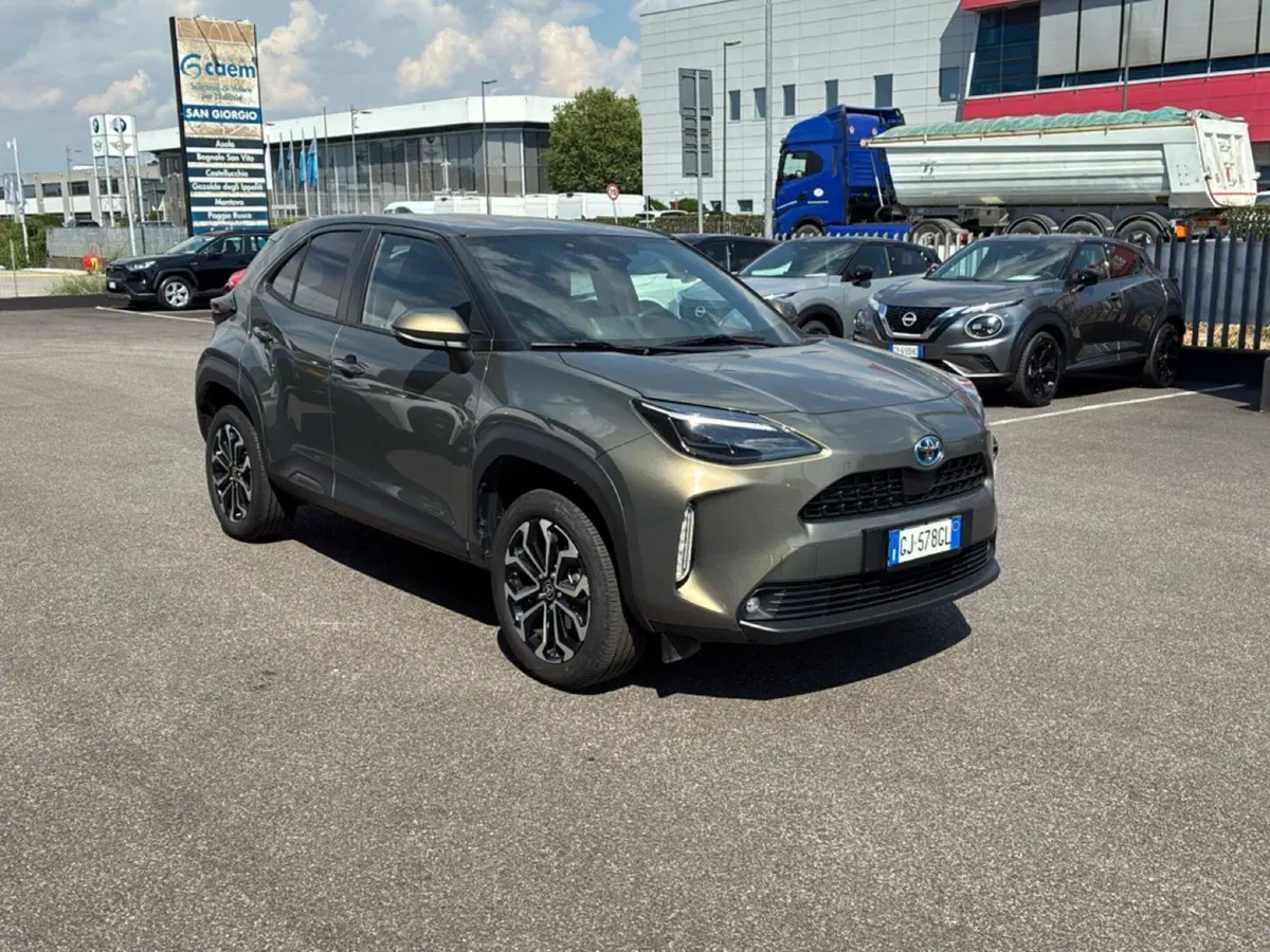 Toyota Yaris Cross usata a Mantova (6)