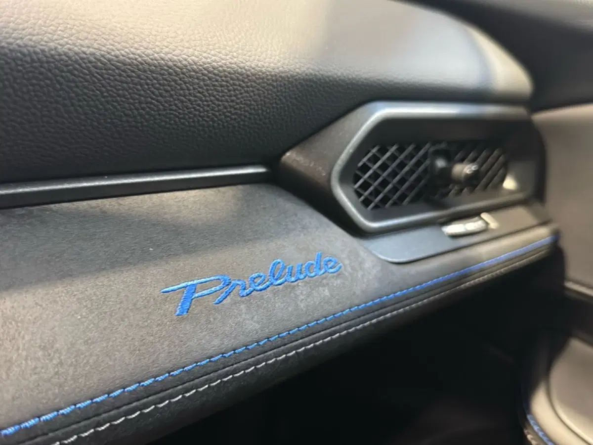 Honda Prelude nuova a Bologna (13)
