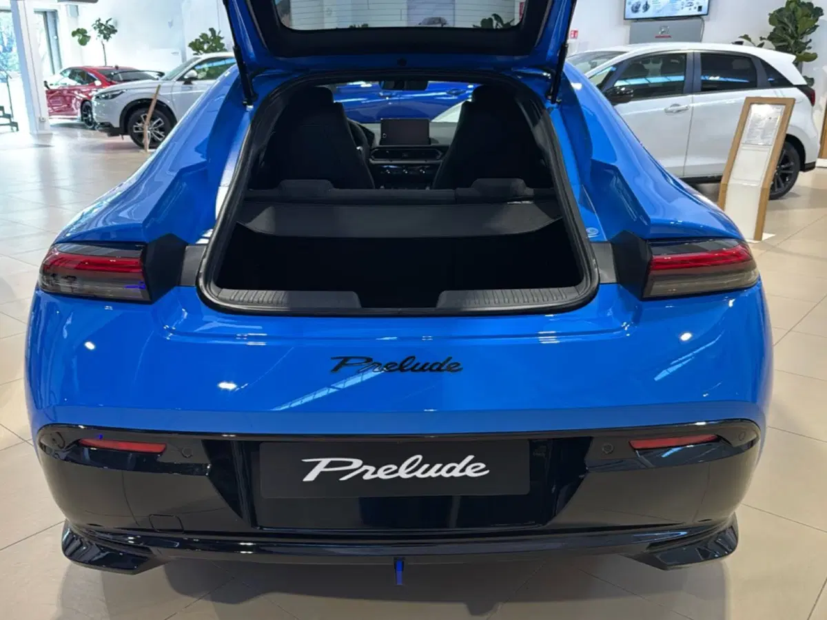 Honda Prelude nuova a Bologna (17)