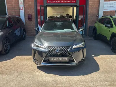 Lexus UX Hybrid 4WD Midnight del 2022 usata a San Lazzaro di Savena